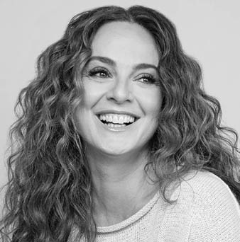 Cast: Melissa Errico