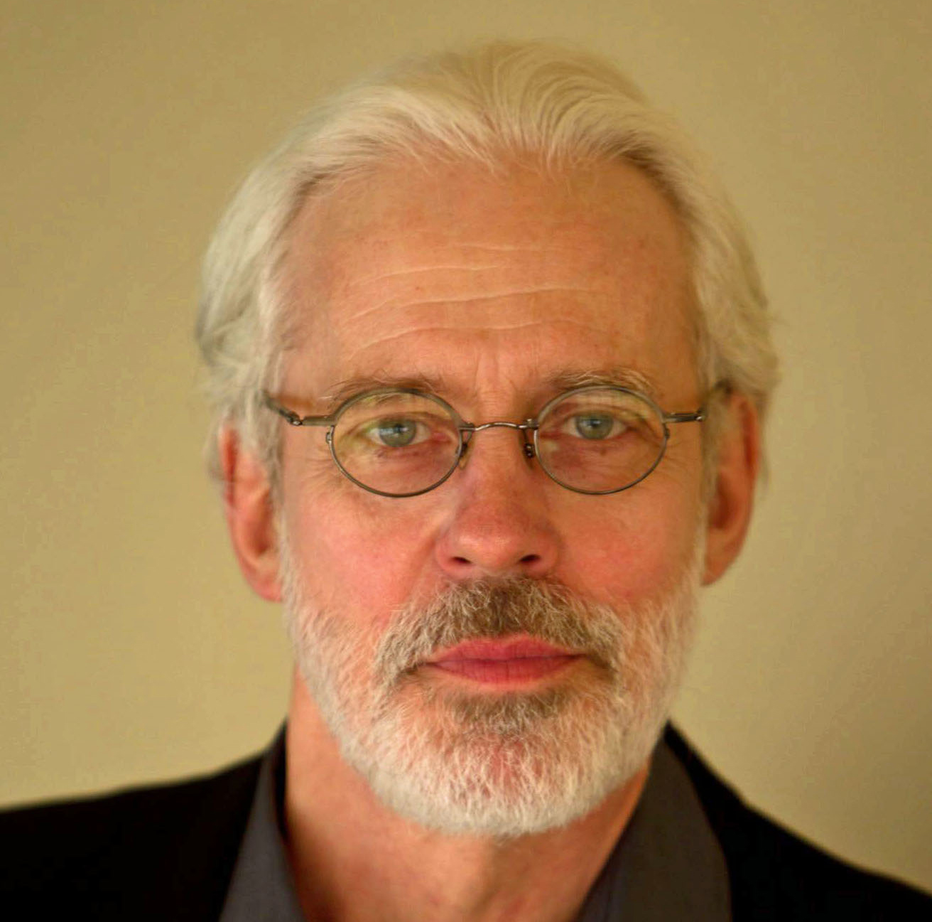 Performer: Terrence Mann