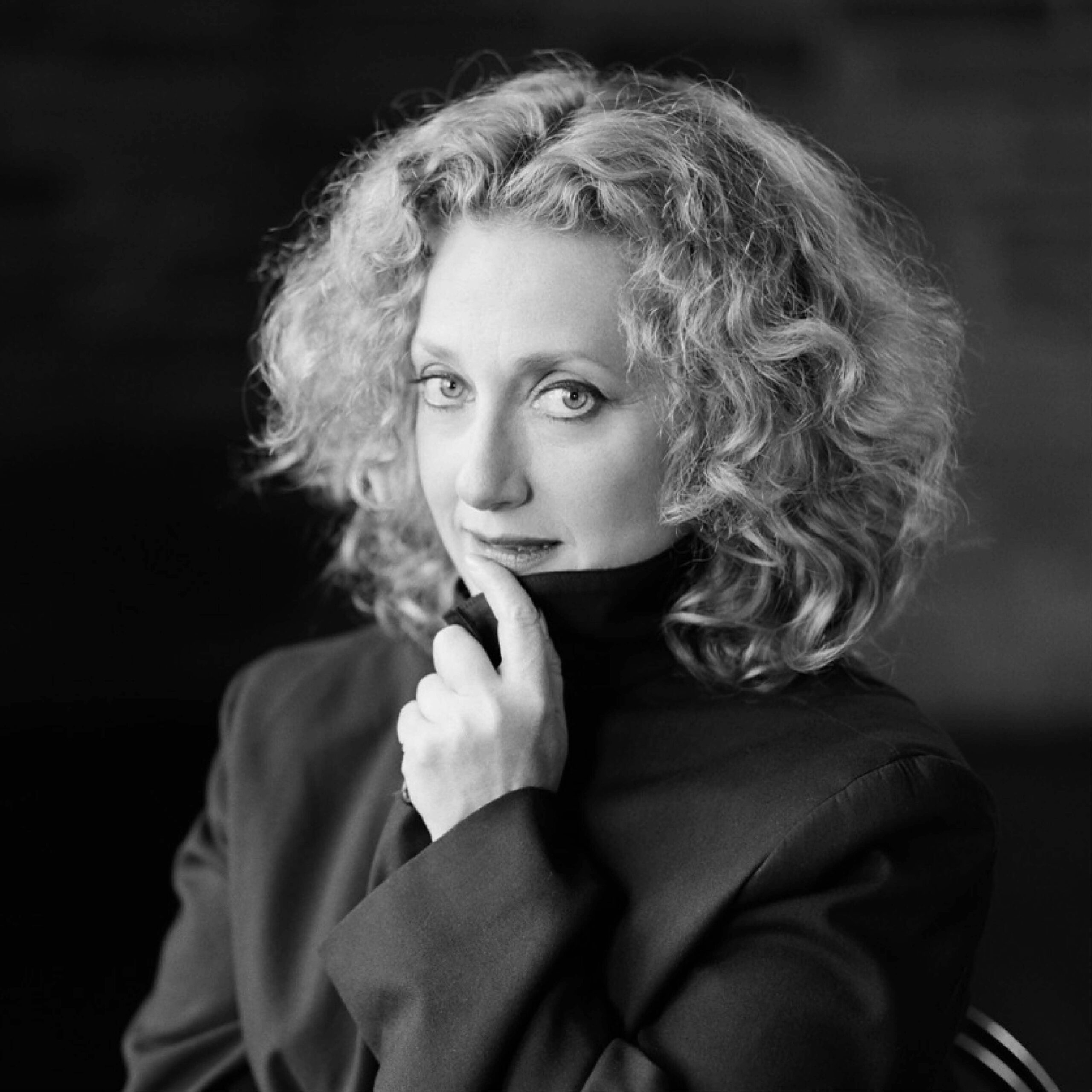 Cast: Carol Kane